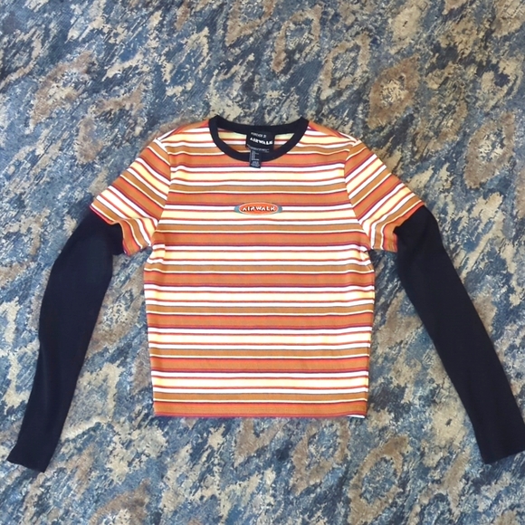 Skater girl top forever 21 x airwalk size M - Picture 1 of 7